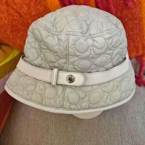 Coach Quilted  Signature ‘C’ Bucket Hat With Buckle sz Small